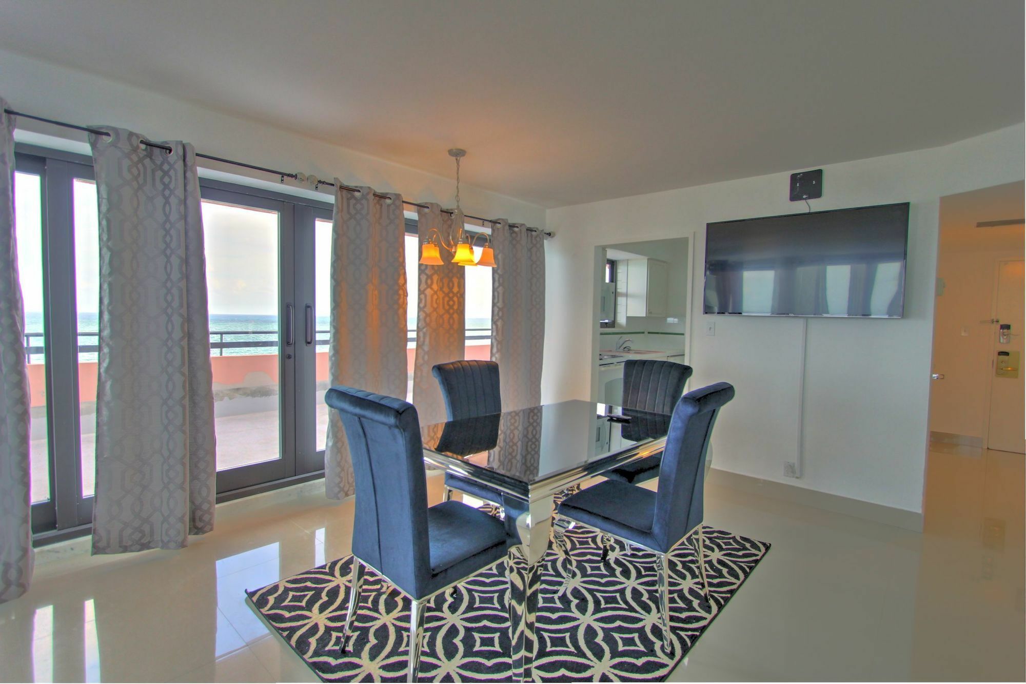 Private Apartments By Vacations On 마이애미 비치 외부 사진